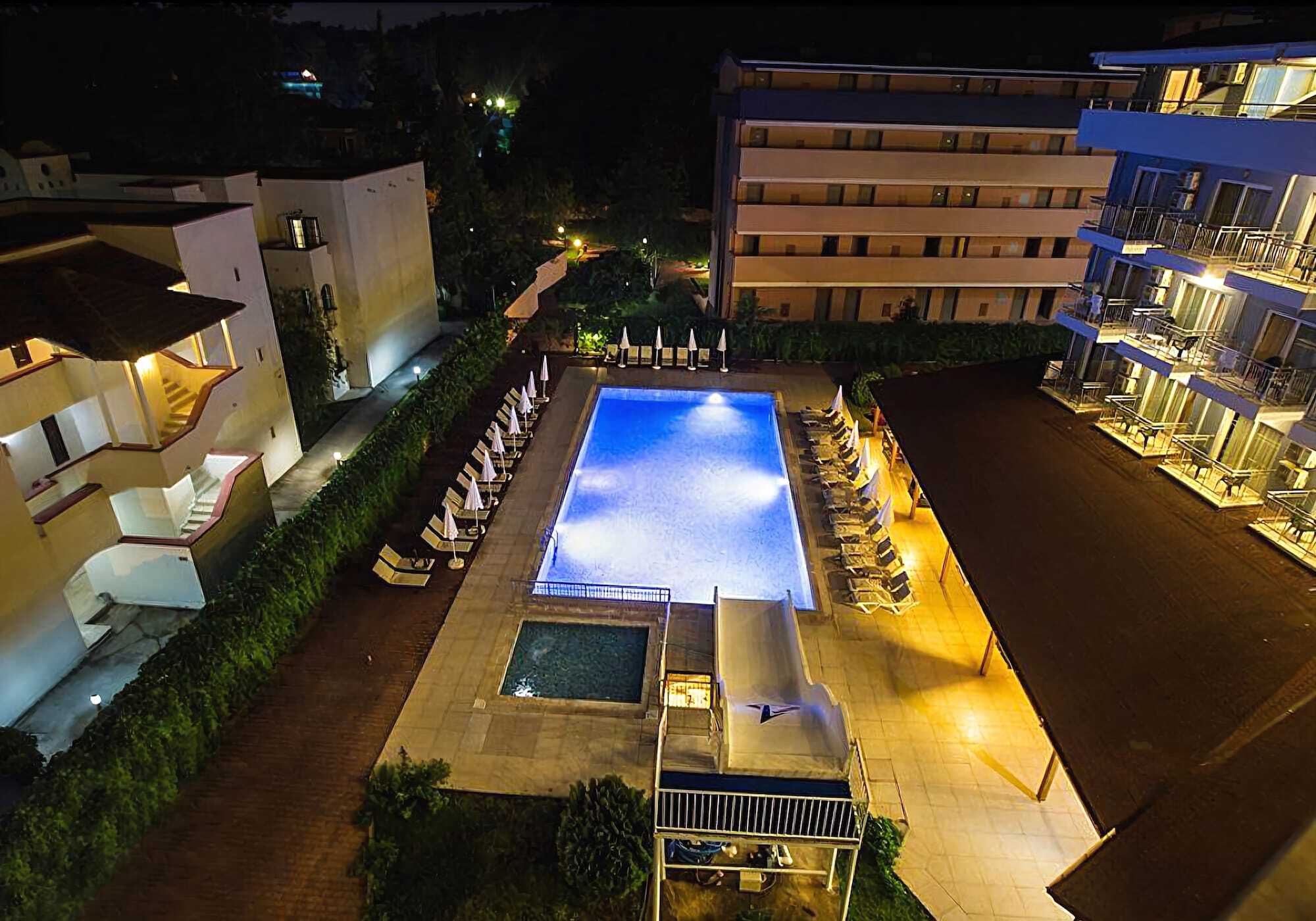 มอนนา โรซา บีช รีสอร์ต โฮเต็ล Hotel Goynuk  ภายนอก รูปภาพ